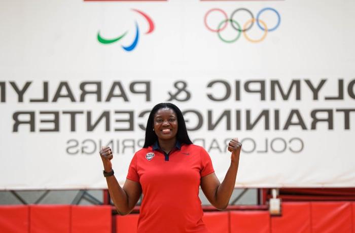 德利莎·米尔顿-琼斯在奥林匹克训练设施的照片.